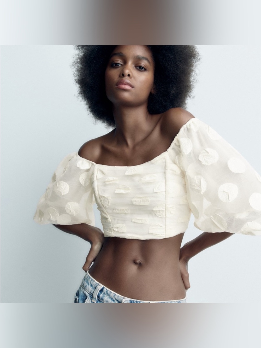 Zara Women's Off-Shoulder Puff Sleeve Crop Top in Cream, Size Medium